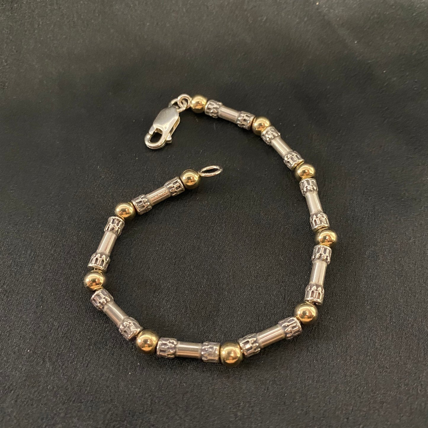 Thin Tribal Gold Bead Bracelet