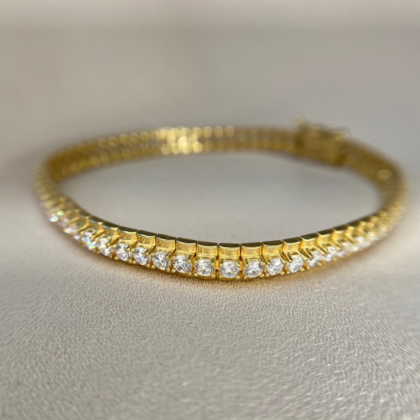 Fluted Zirconia Gold Bracelet
