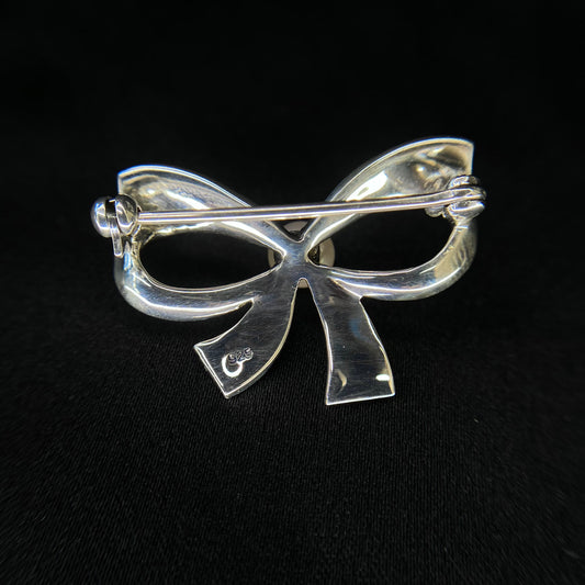 Pearl Ribbon Brooch
