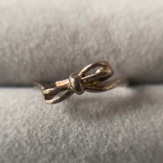 Delicate Ribbon Silver Ring