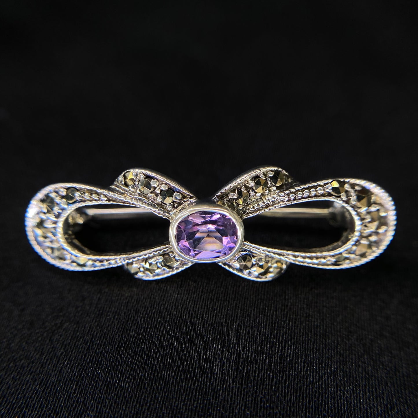 Small Ribbon Brooch