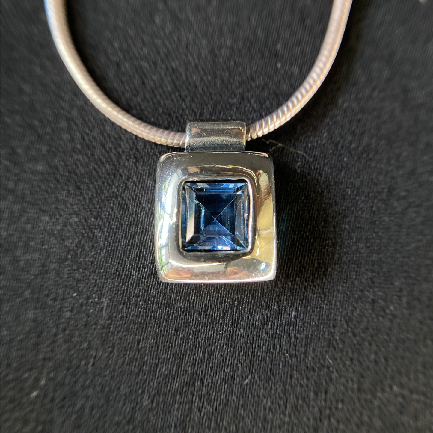 Modern Small Necklace