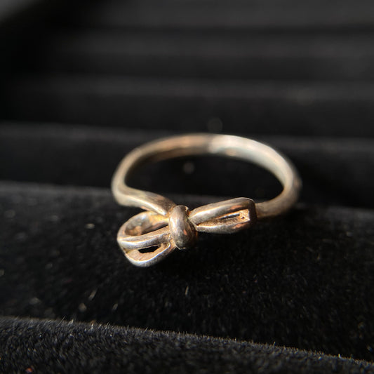 Delicate Ribbon Silver Ring